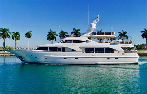 Benetti Tradition 100 Yacht Tour: Versace.